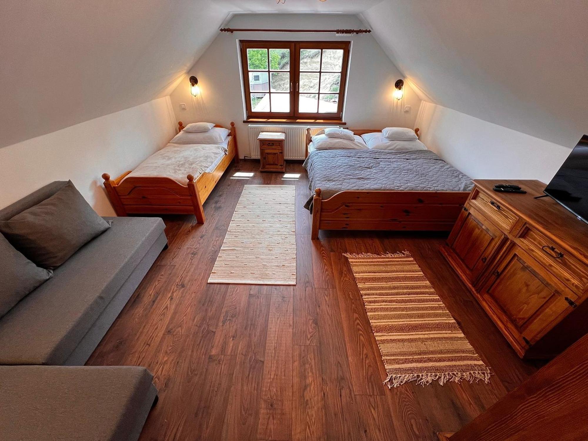 Pilisi Lovas Major, Dorog Bed & Breakfast ภายนอก รูปภาพ