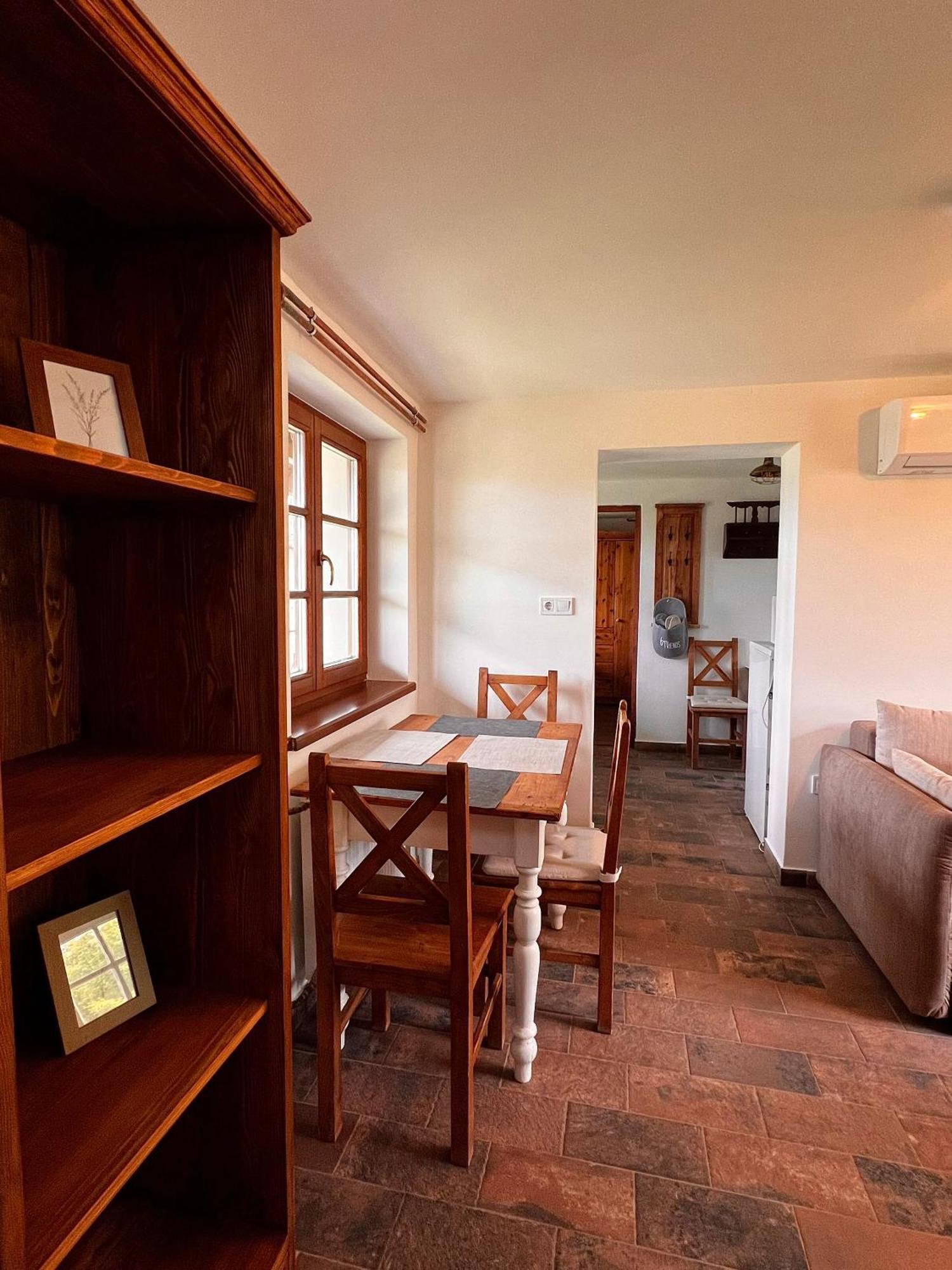 Pilisi Lovas Major, Dorog Bed & Breakfast ภายนอก รูปภาพ