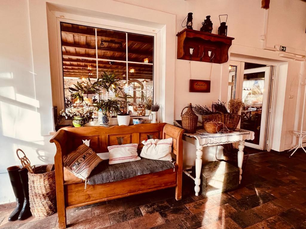 Pilisi Lovas Major, Dorog Bed & Breakfast ภายนอก รูปภาพ